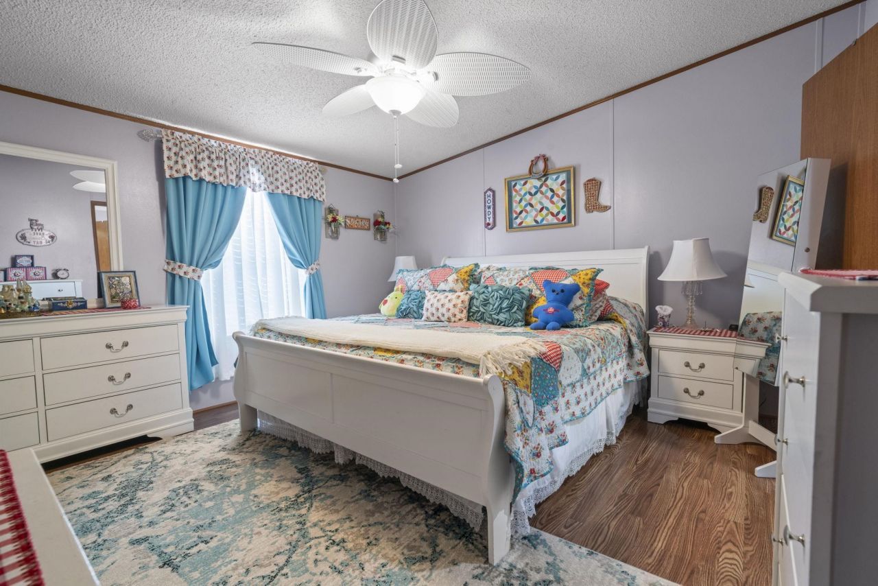 525 Folly Estates Dr. Photo 14