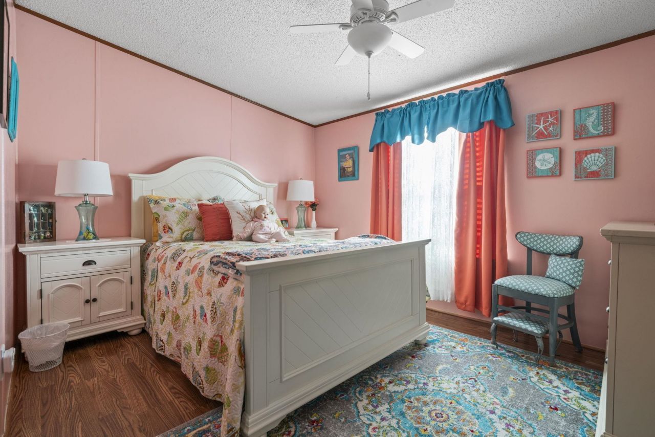 525 Folly Estates Dr. Photo 15