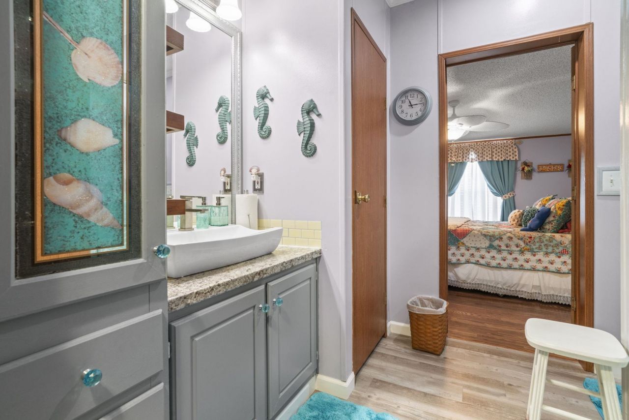 525 Folly Estates Dr. Photo 18