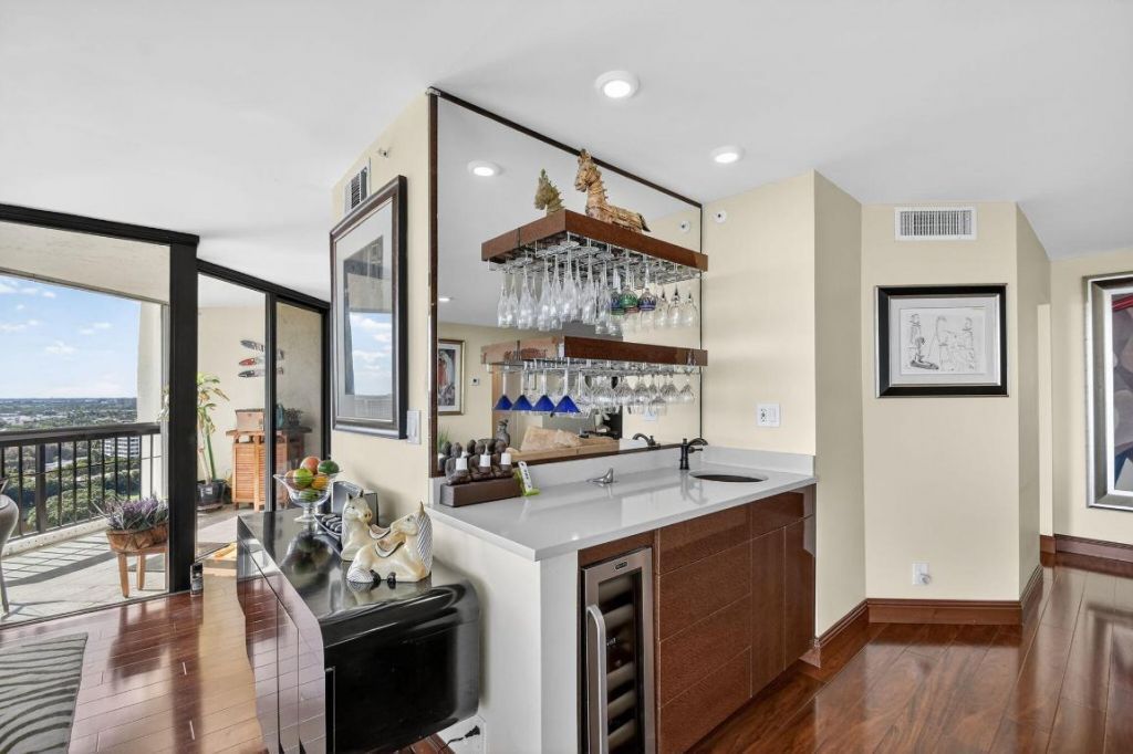 1900 Consulate Place, Unit 1603, West Palm Beach, FL 33401 Photo