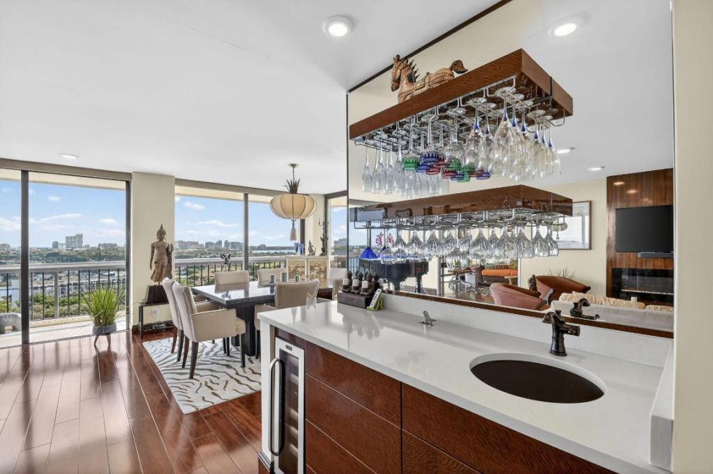 1900 Consulate Place, Unit 1603, West Palm Beach, FL 33401 Photo