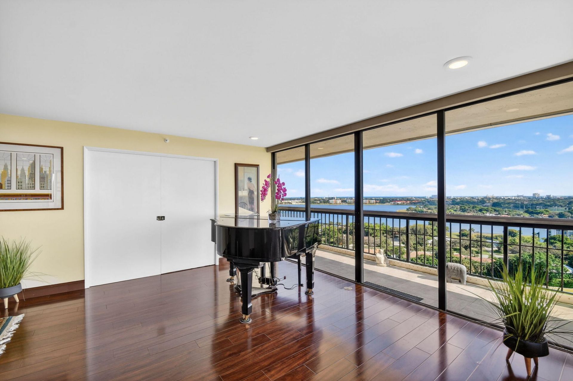 1900 Consulate Place, Unit 1603, West Palm Beach, FL 33401 Photo