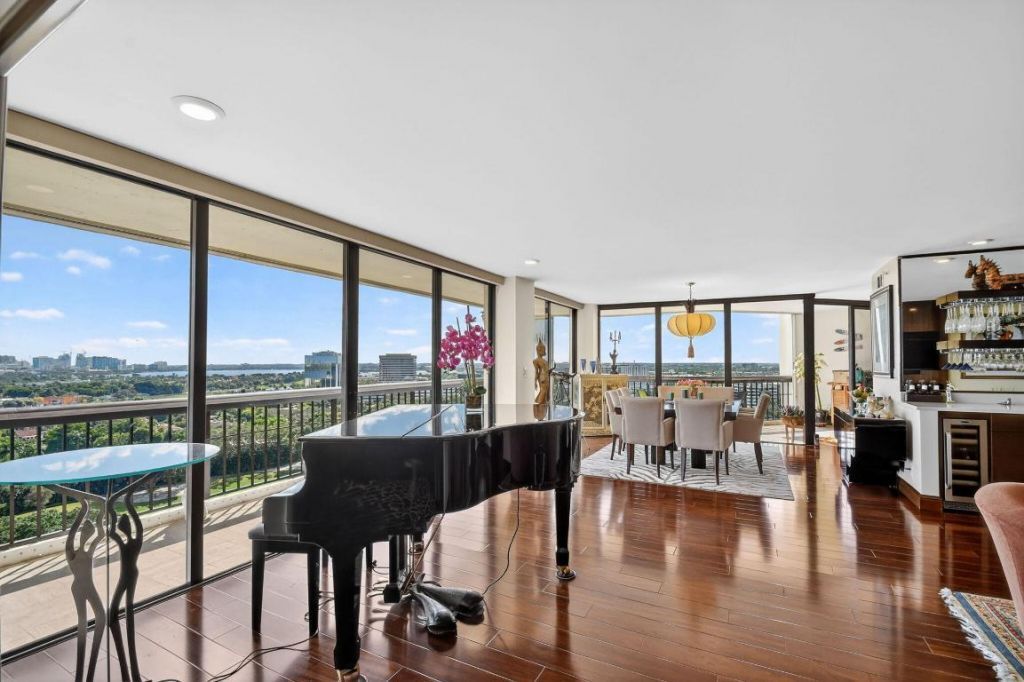 1900 Consulate Place, Unit 1603, West Palm Beach, FL 33401 Photo