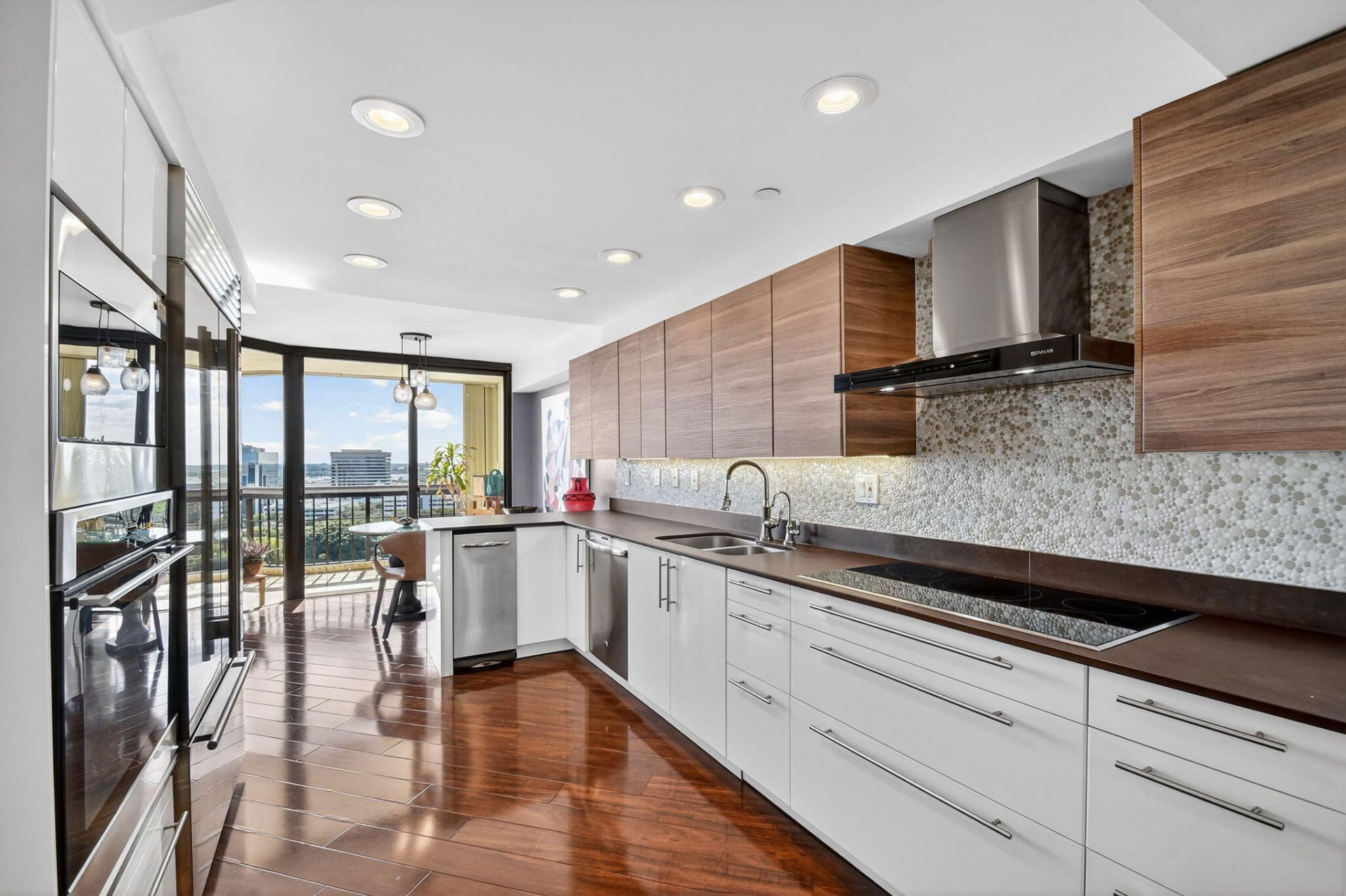 1900 Consulate Place, Unit 1603, West Palm Beach, FL 33401 Photo