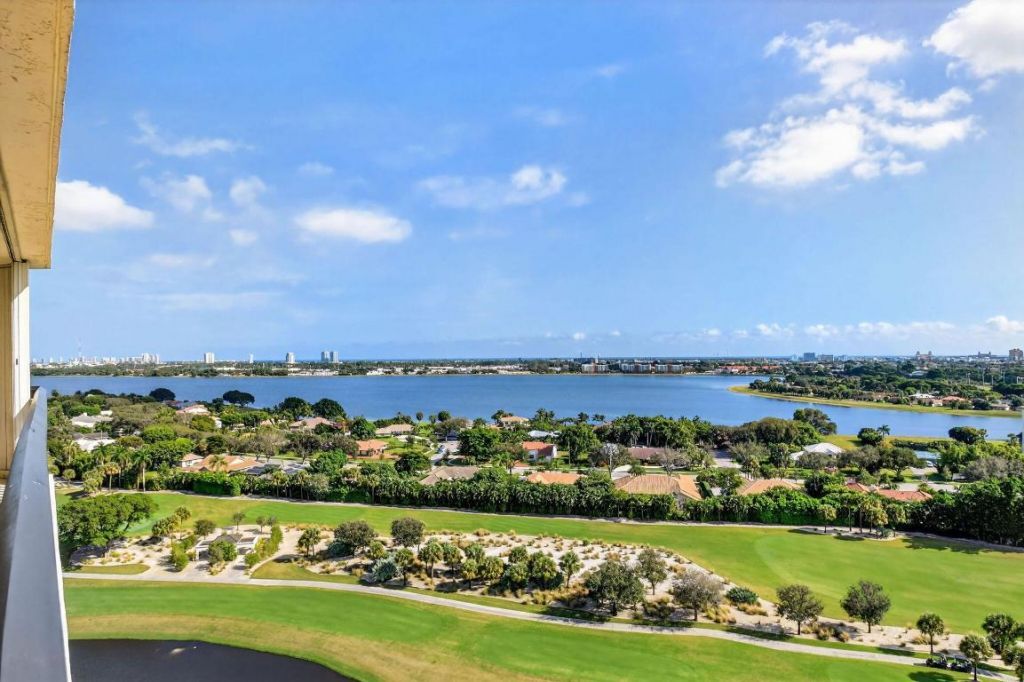 1900 Consulate Place, Unit 1603, West Palm Beach, FL 33401 Photo