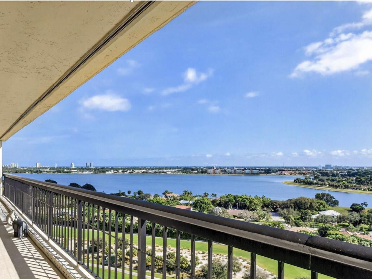 1900 Consulate Place, Unit 1603, West Palm Beach, FL 33401 Photo