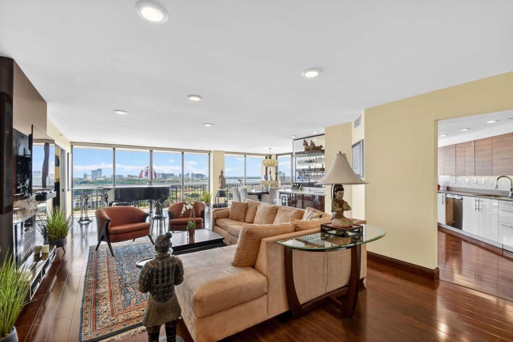 1900 Consulate Place, Unit 1603, West Palm Beach, FL 33401 Photo