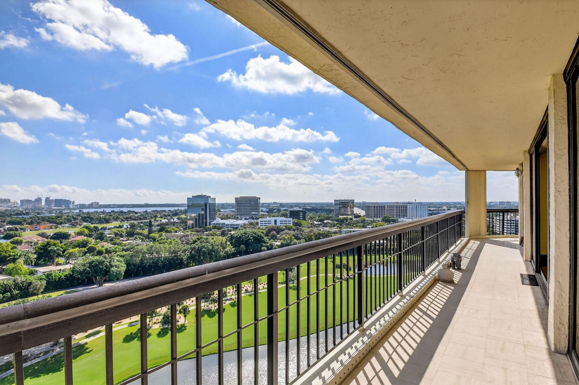 1900 Consulate Place, Unit 1603, West Palm Beach, FL 33401 Photo