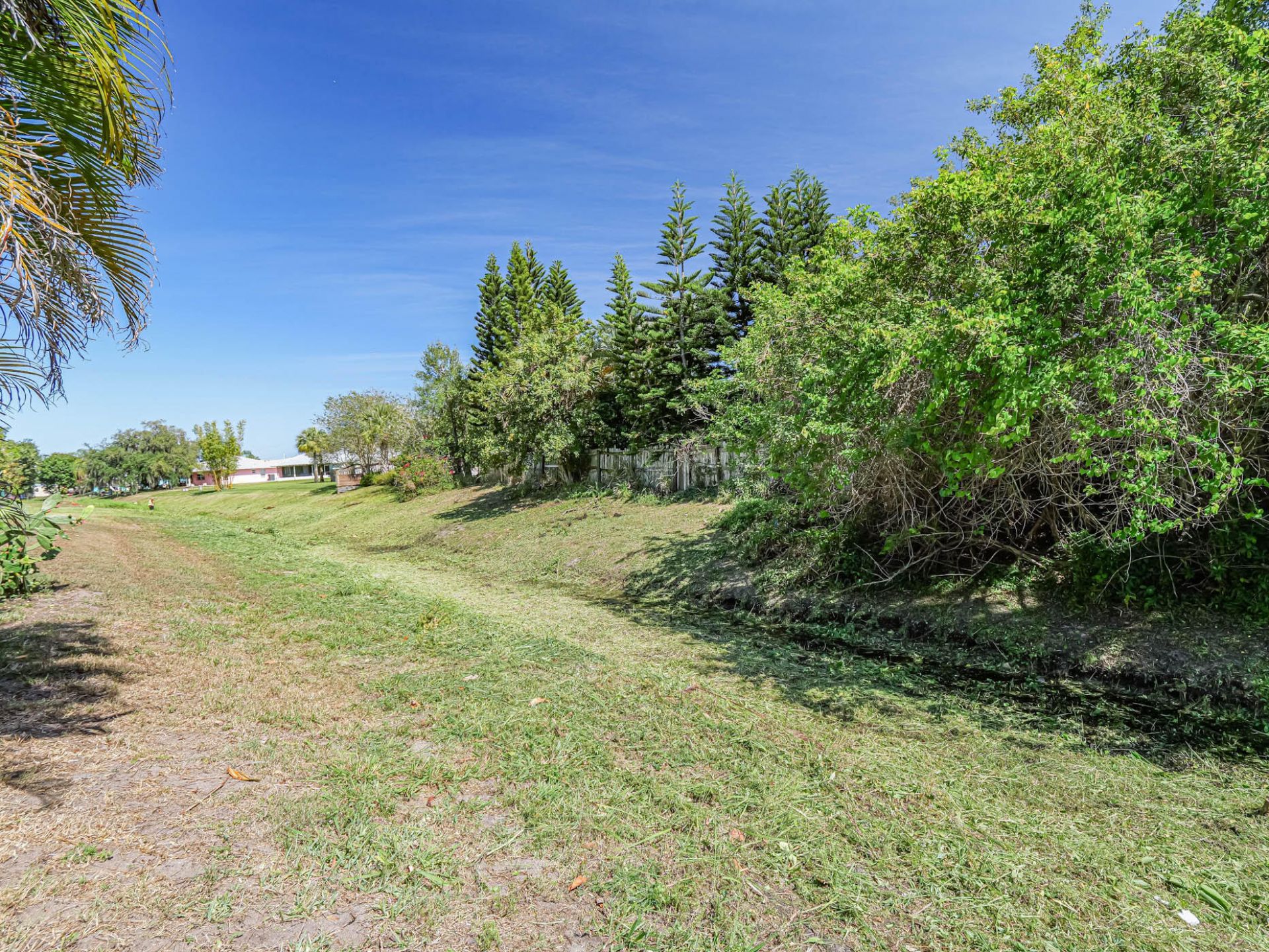 113 Larchmont Terrace, Sebastian, FL 32958 Photo