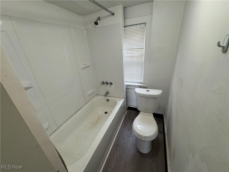 520 Ardella Avenue, Akron, OH 44306 Photo 32