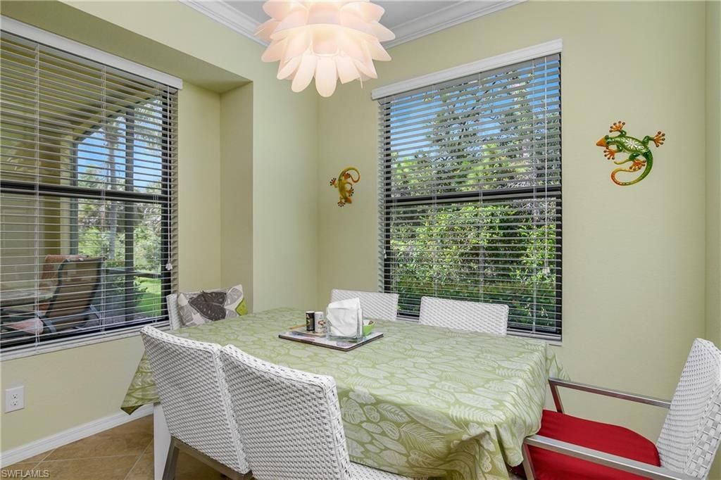 9832 Venezia Cir, Unit 1013, Naples, FL 34113 Photo