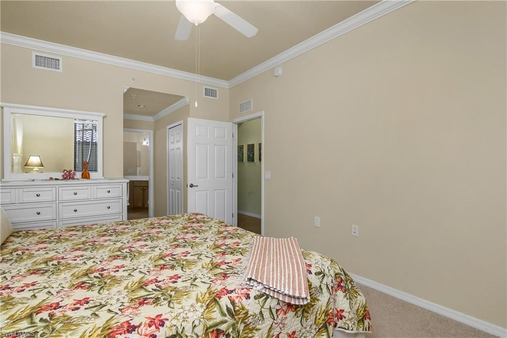 9832 Venezia Cir, Unit 1013, Naples, FL 34113 Photo