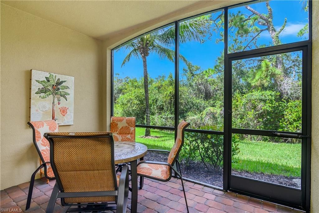9832 Venezia Cir, Unit 1013, Naples, FL 34113 Photo