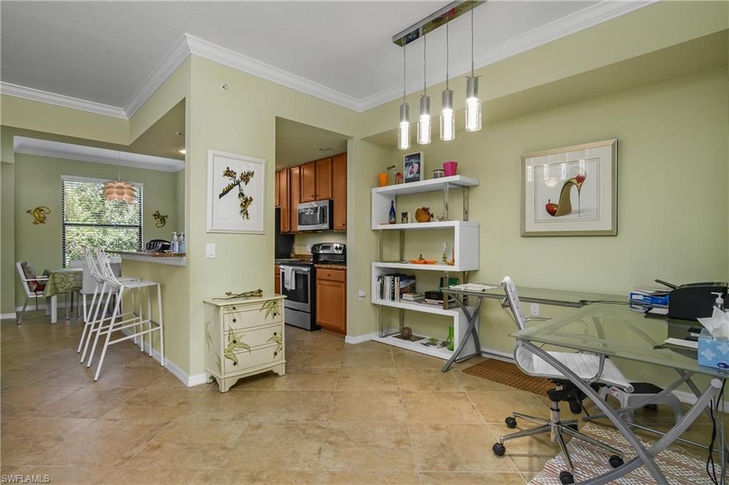 9832 Venezia Cir, Unit 1013, Naples, FL 34113 Photo