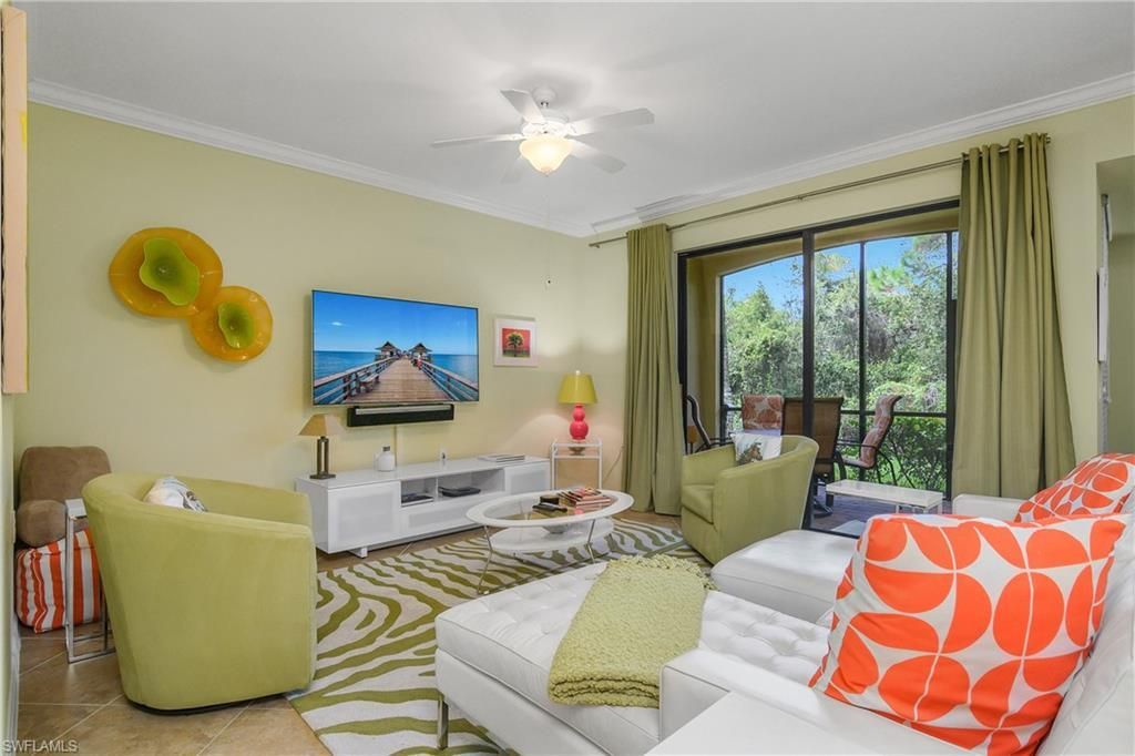 9832 Venezia Cir, Unit 1013, Naples, FL 34113 Photo