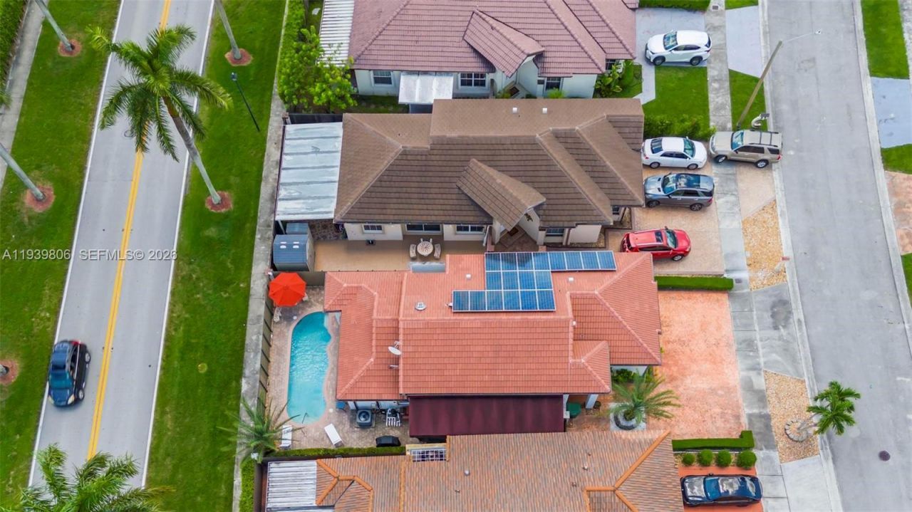 945 NW 132nd Ave W , Miami, FL 33182 Photo