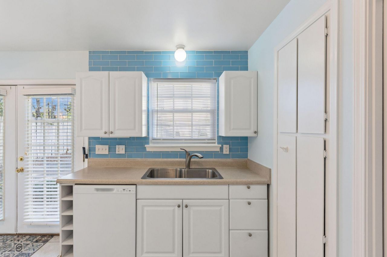 1423 Ashley River Road Road Photo 6