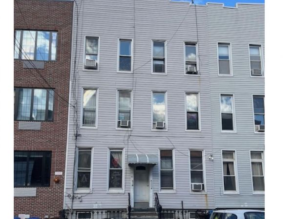 11-21 47th Road, Long Island City, NY 11101