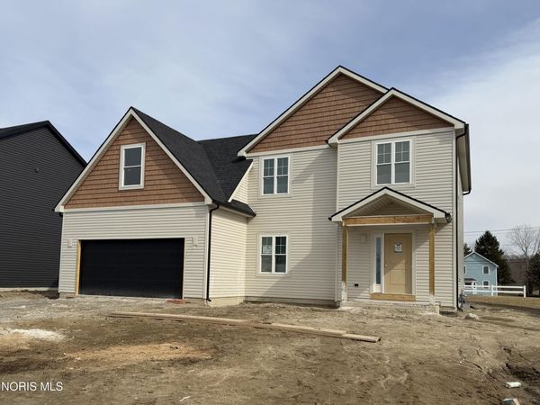 1812 Caleb Court, Waterville, OH 43566