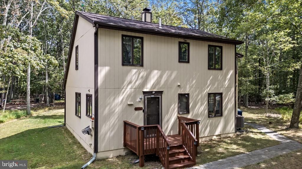 134 OAKENSHIELD DRIVE, TAMIMENT, PA 18371