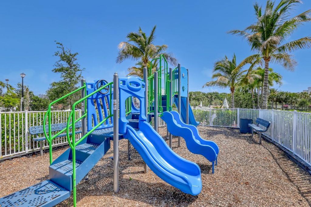 113 Royal Palm Circle, Tequesta, FL 33469 Photo