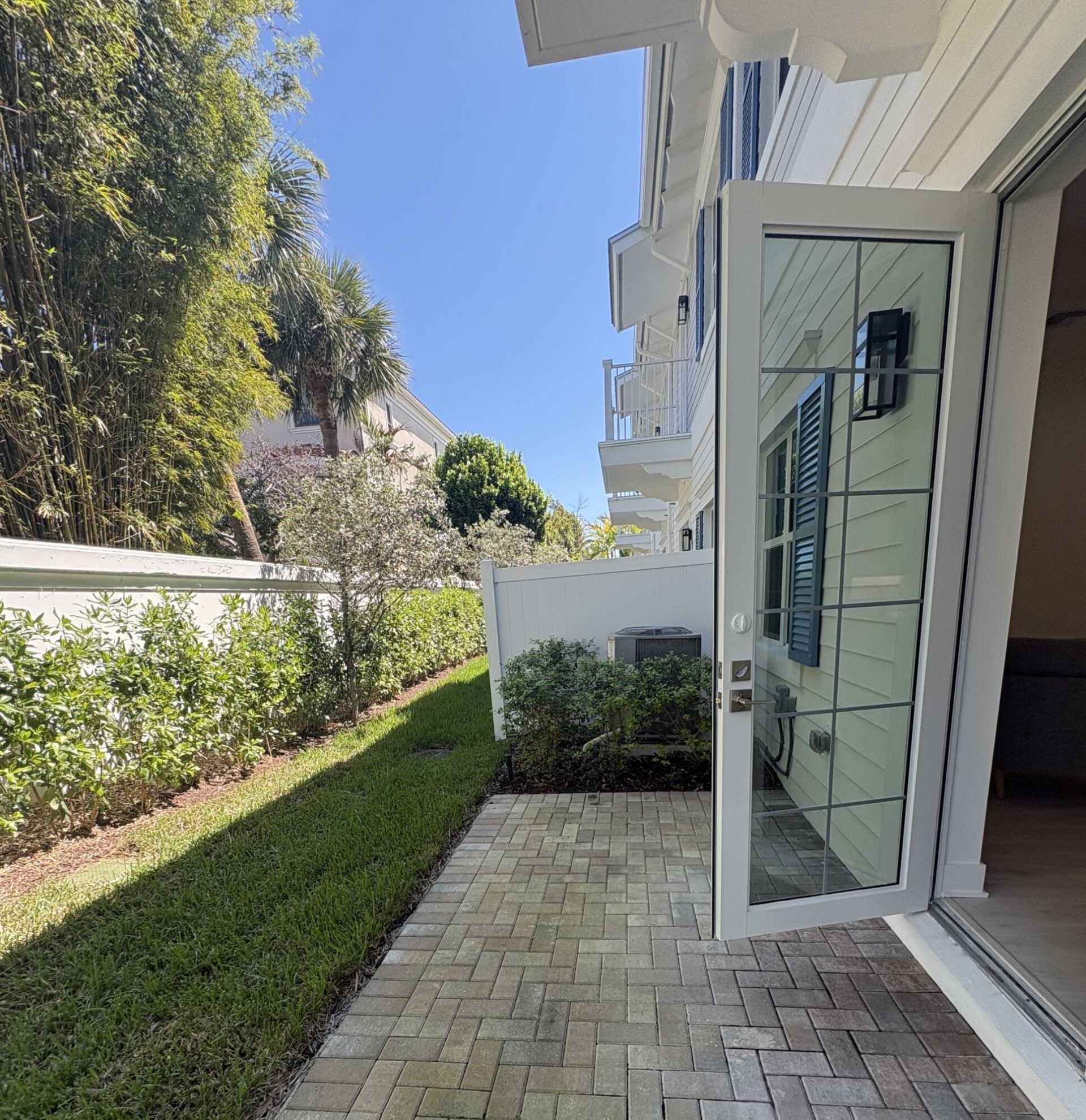 109 Royal Palm Circle, Tequesta, FL 33469 Photo