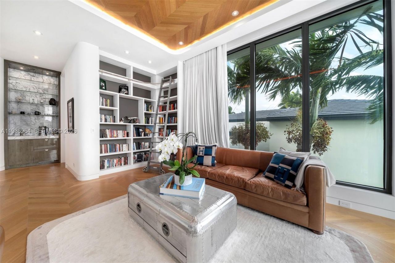 503 E Dilido Dr, Miami Beach, FL 33139 Photo