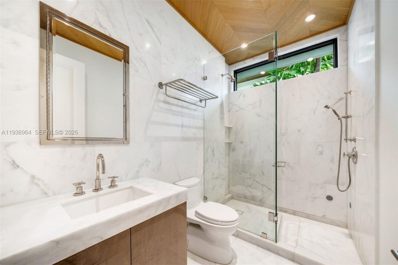 503 E Dilido Dr, Miami Beach, FL 33139 Photo