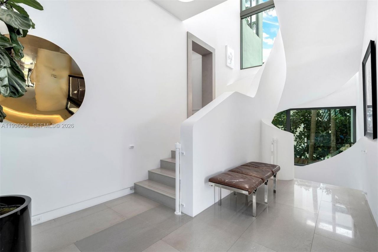 503 E Dilido Dr, Miami Beach, FL 33139 Photo