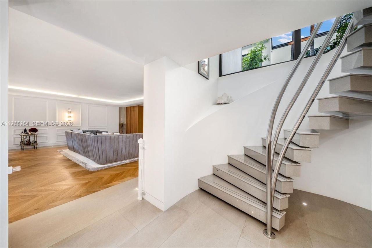 503 E Dilido Dr, Miami Beach, FL 33139 Photo