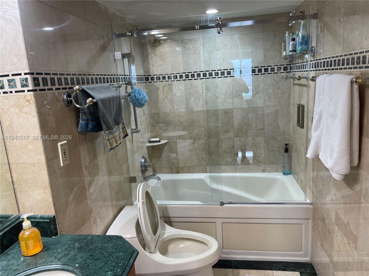 555 NE 15th St, Unit 22I, Miami, FL 33132 Photo