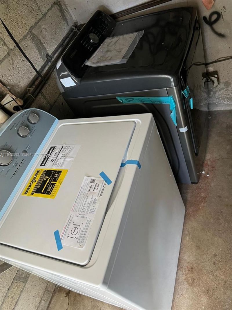 130 NE 171st Ter , Miami, FL 33162 Photo