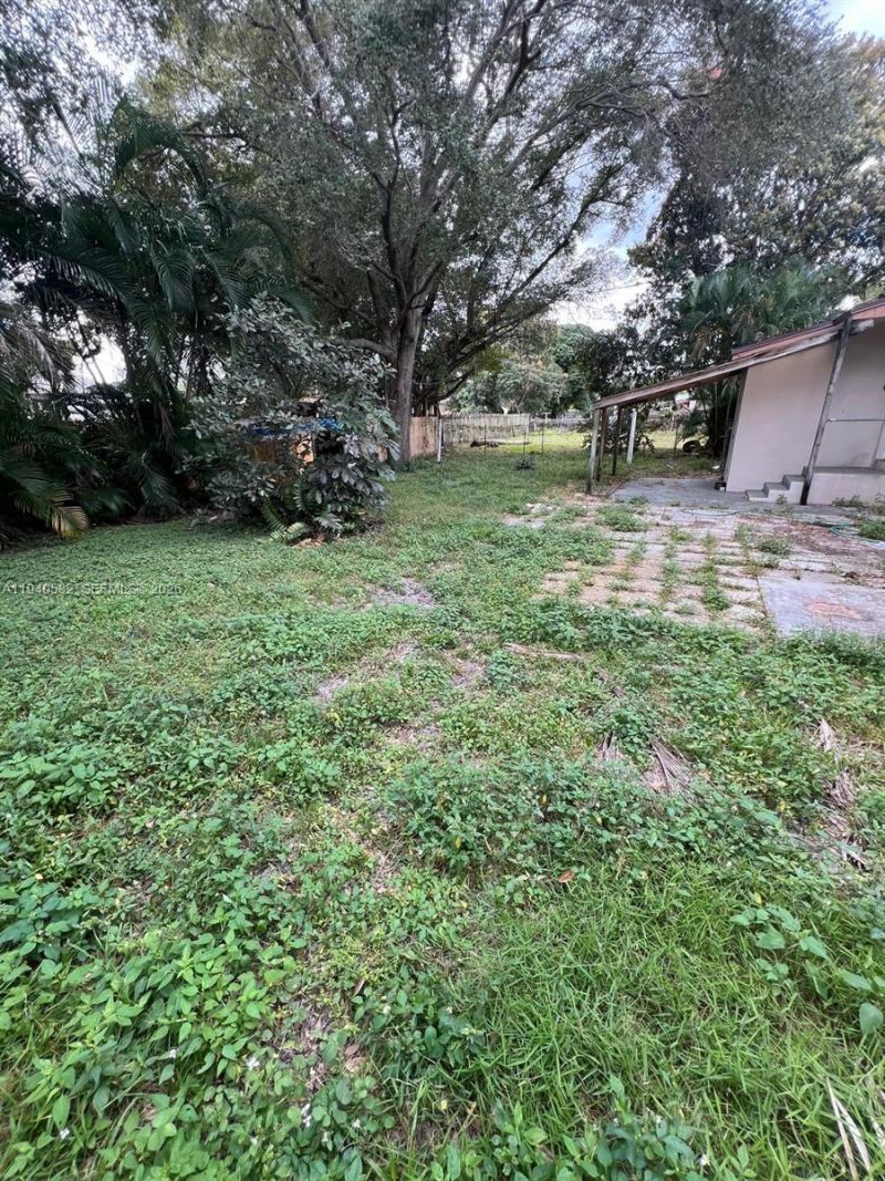 130 NE 171st Ter , Miami, FL 33162 Photo