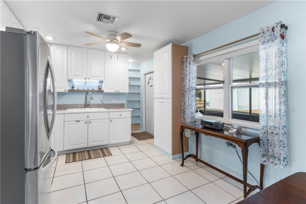 637 Roseland Road, Sebastian, FL 32958 Photo