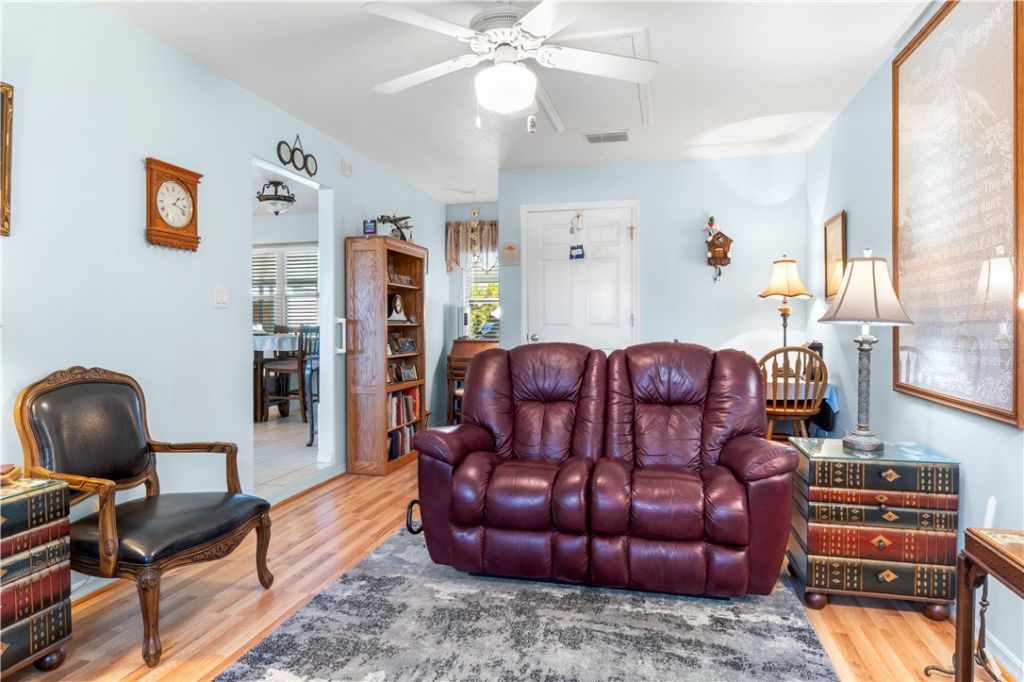 637 Roseland Road, Sebastian, FL 32958 Photo