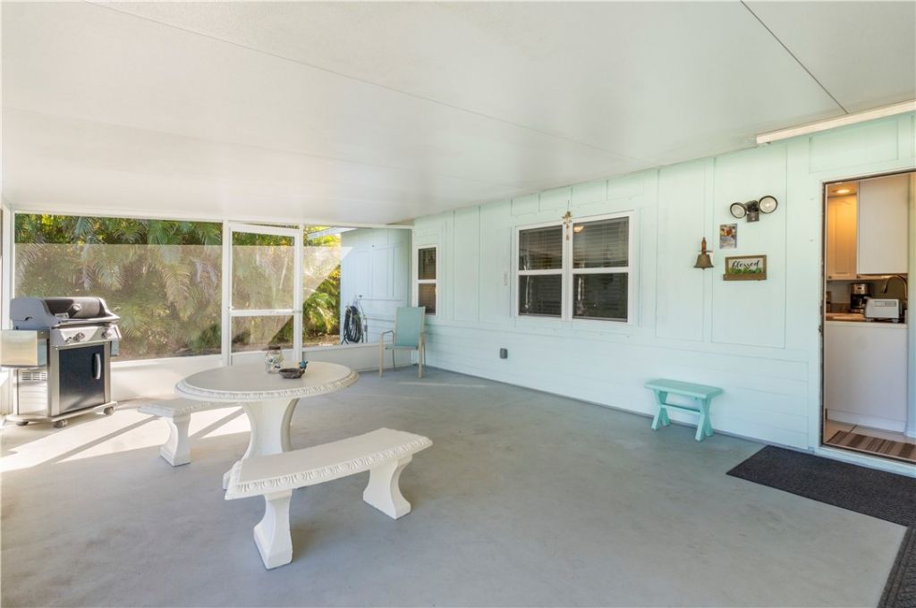 637 Roseland Road, Sebastian, FL 32958 Photo