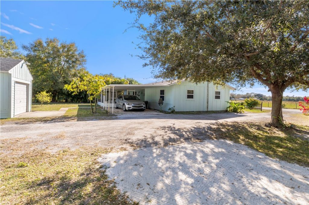 637 Roseland Road, Sebastian, FL 32958 Photo