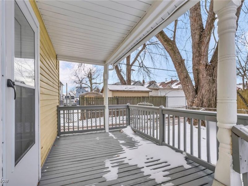 3124 W 11th Place, Cleveland, OH 44109 Photo 2
