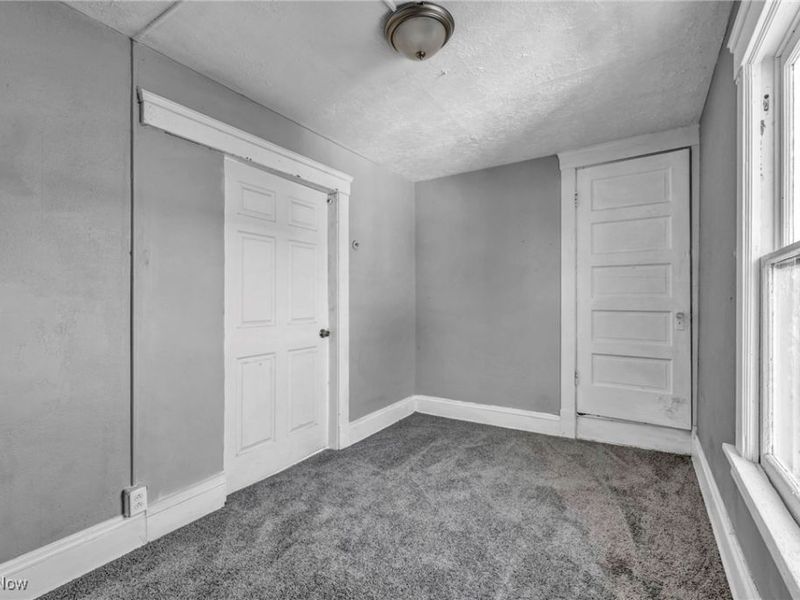 3124 W 11th Place, Cleveland, OH 44109 Photo 8