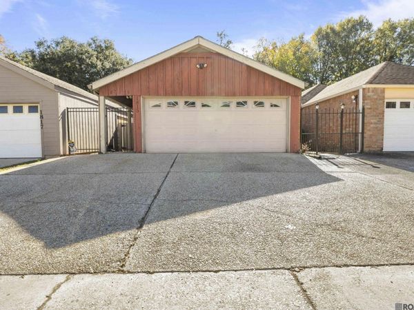 1815 Stonegate Ct, Baton Rouge, LA 70815