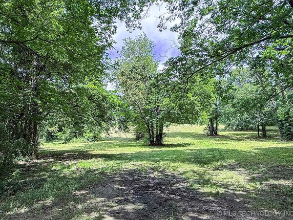 608 S Cherokee Street, Locust Grove, OK 74352