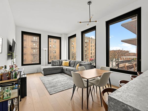 21-21 31st Street, Unit 2L, Queens, NY 11105