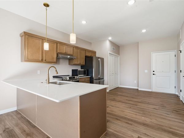4428 Deer Creek Rd, Unit 103, Iowa City, IA 52246