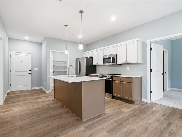 4428 Deer Creek Rd, Unit 106, Iowa City, IA 52246