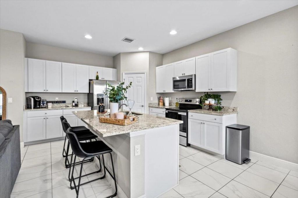 1766 NW Cataluna Circle, Port Saint Lucie, FL 34986 Photo