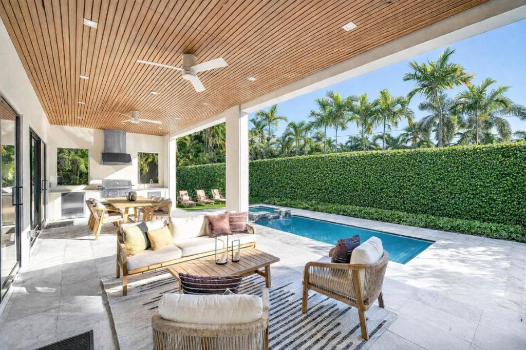 258 33rd Court, West Palm Beach, FL 33407 Photo