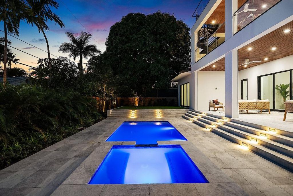 258 33rd Court, West Palm Beach, FL 33407 Photo