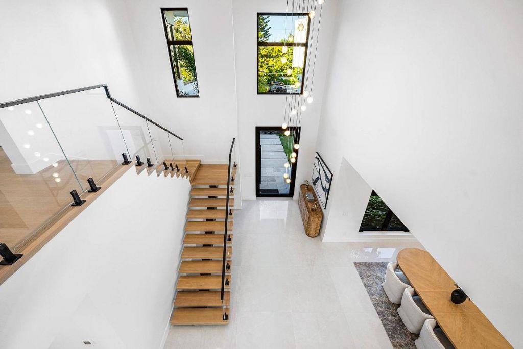 258 33rd Court, West Palm Beach, FL 33407 Photo