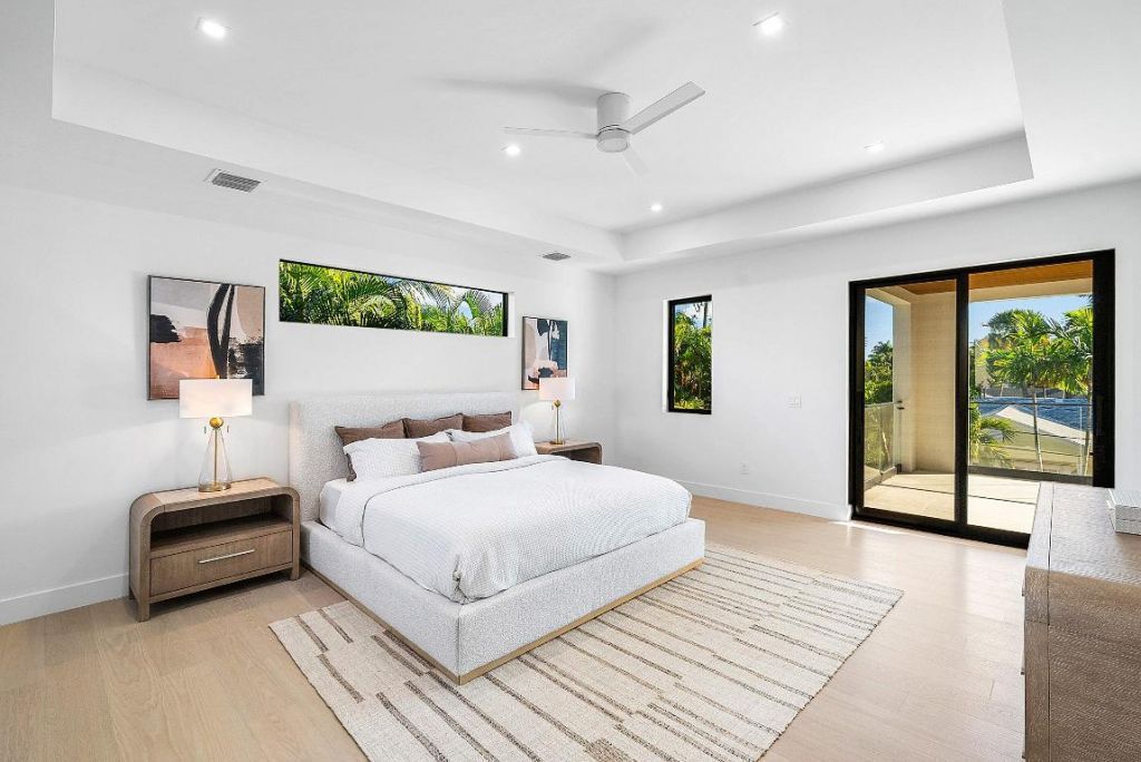 258 33rd Court, West Palm Beach, FL 33407 Photo