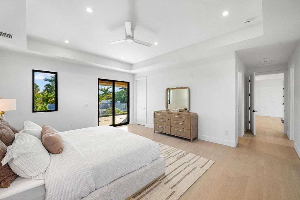 258 33rd Court, West Palm Beach, FL 33407 Photo